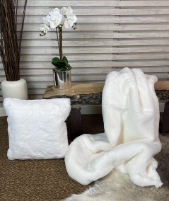 Luxury short haired cream faux fur sofa throw