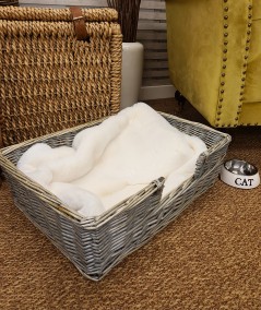 Luxury cream faux fur cat bed