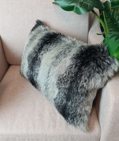 Cheap rectangular faux fur cushion covers